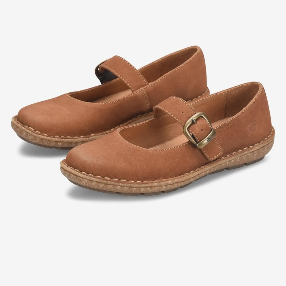 Naomi Mary Jane Flat